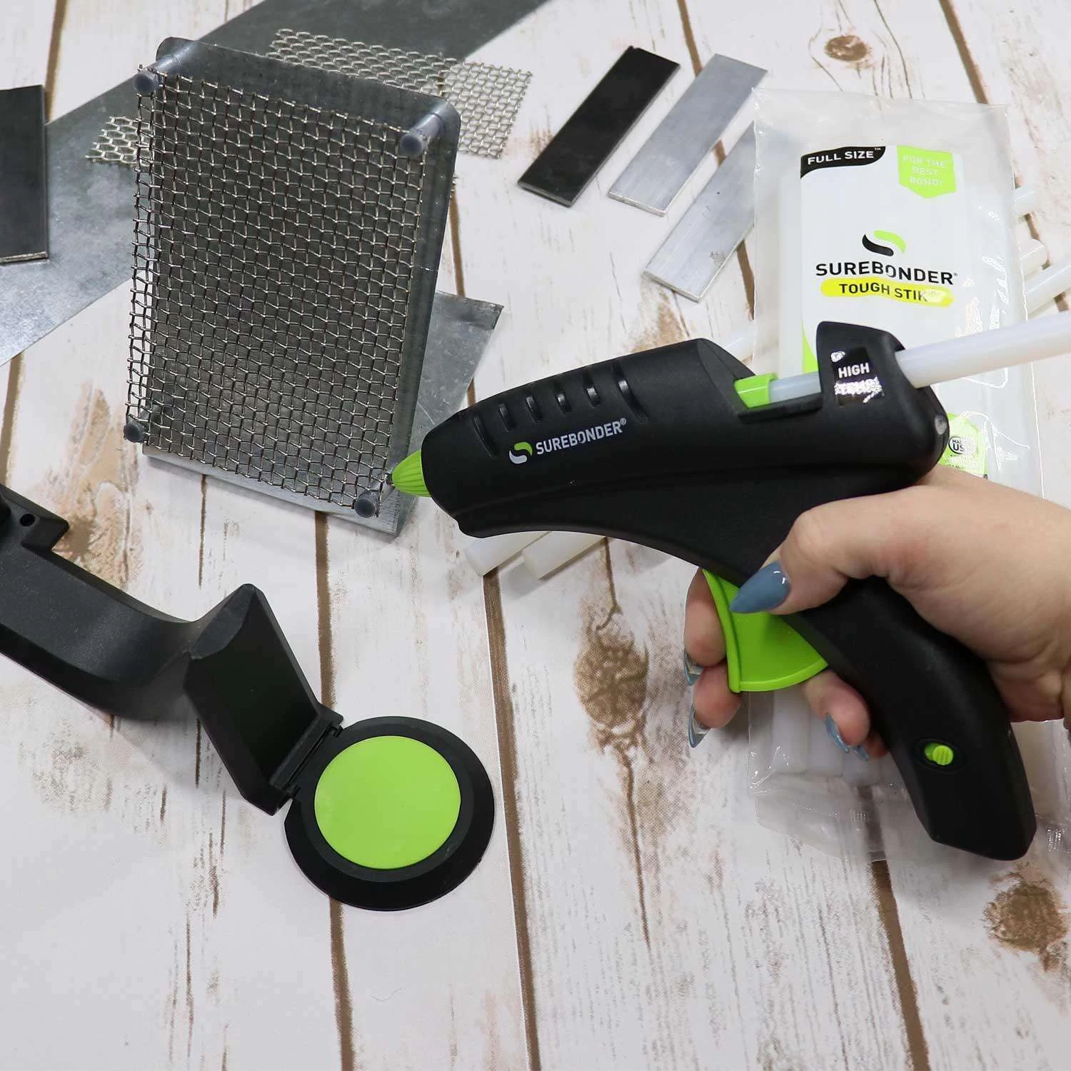 Surebonder 60 W High Temperature Cordless Glue Gun 120 V 7 Surebonder 60 W High Temperature Cordless Glue Gun 120 V - Image 6