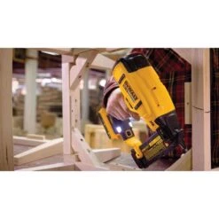 DeWalt 20V MAX XR 18 Ga. Cordless Brad Nailer 20 V -Senco Arrow Shop 73f12819 b5eb 463e 8c2b 602e959b8951